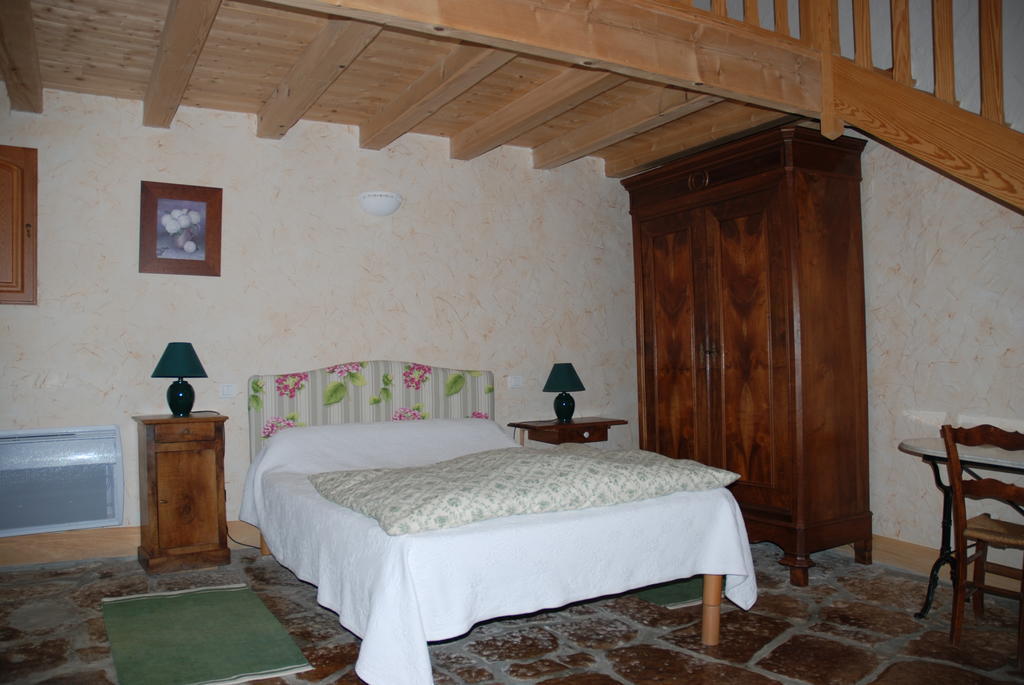 Couette Et Potager D'Antan Bed & Breakfast Melle  ห้อง รูปภาพ